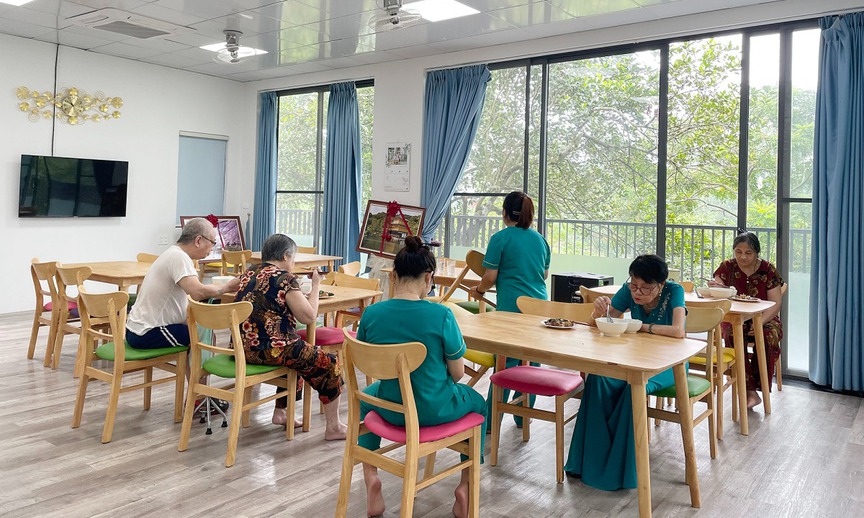 Việt Nam có viện dưỡng lão nghỉ dưỡng nằm trong rừng thông: Cách trung tâm Hà Nội 35km, chi phí từ 300.000 đồng/ngày- Ảnh 2.