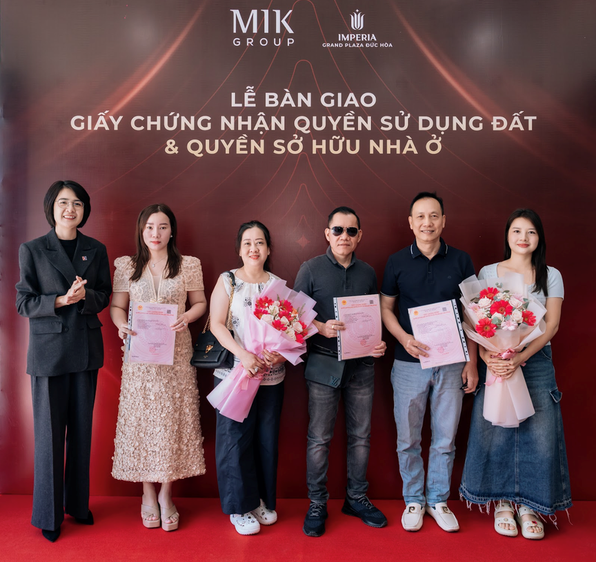 Imperia Grand Plaza Đức Hòa bàn giao sổ hồng cho gần 50 khách hàng- Ảnh 2.