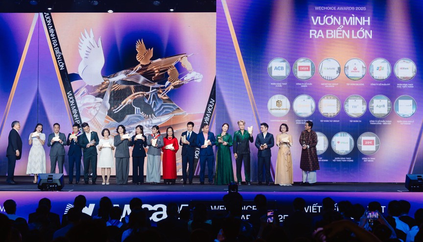 Masterise Homes "vươn mình ra biển lớn" tại WeChoice Awards 2025: Câu chuyện tái định hình chất lượng không gian sống của người Việt- Ảnh 1.