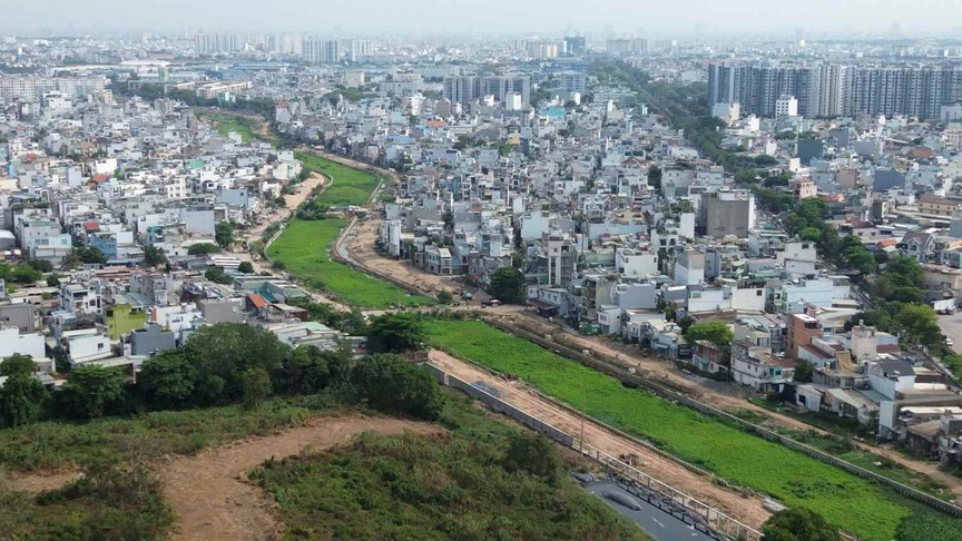 Kênh dài nhất TP. HCM trễ tiến độ 10 gói thầu, dự kiến hoàn thành trong năm nay- Ảnh 2.