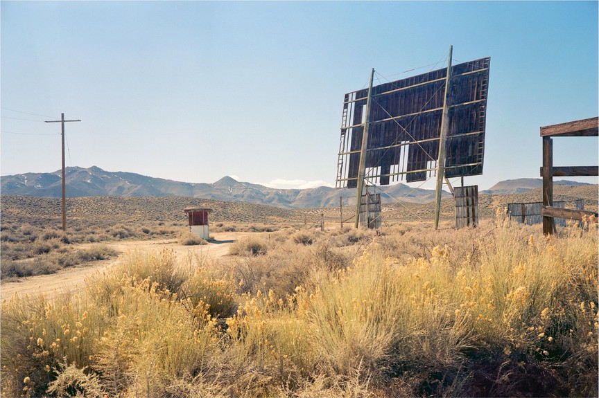 Viễn du nước Mỹ qua ống kính Alex Frayne: Từ bãi biển Venice náo nhiệt đến những trạm xăng hoang vắng- Ảnh 17.
