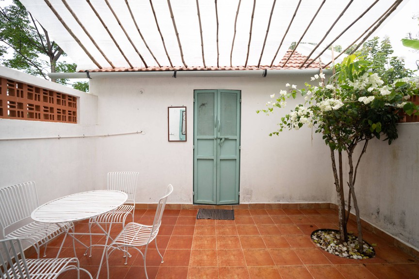 Tận hưởng không gian sống bình yên trong căn nhà 200m2 giữa khu vườn xanh mát giữa vùng quê- Ảnh 2.