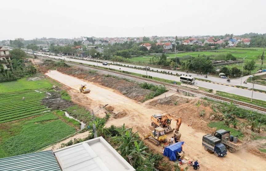 Phú Thọ: Phấn đấu hoàn thành dự án đường song song tuyến sắt Hà Nội – Lào Cai trong năm nay- Ảnh 1. Phú Thọ: Phấn đấu hoàn thành dự án đường song song tuyến sắt Hà Nội – Lào Cai trong năm nay- Ảnh 1.
