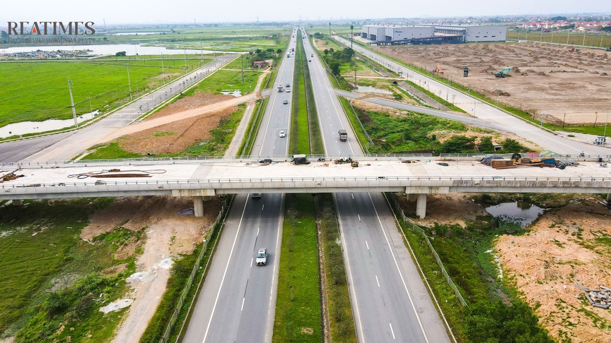Cận cảnh cầu vượt cao tốc thuộc dự án gần 1.500 tỷ đồng kết nối các khu công nghiệp tỉnh Bắc Ninh- Ảnh 3.