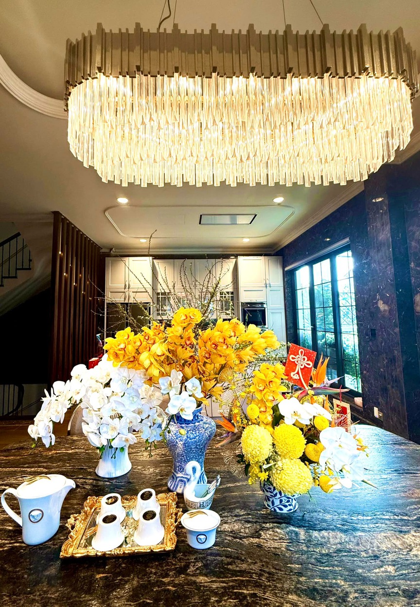 Biệt thự bạc tỷ 600m2 của 'phú bà showbiz Việt': Tọa lạc ở khu đắt đỏ bậc nhất Hà Nội, nội thất nhập khẩu châu Âu- Ảnh 7.