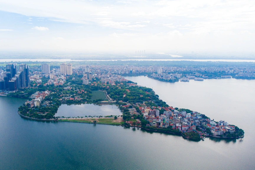 Một góc của khu vực hồ Tây. Nguồn ảnh: Báo Thanh Niên