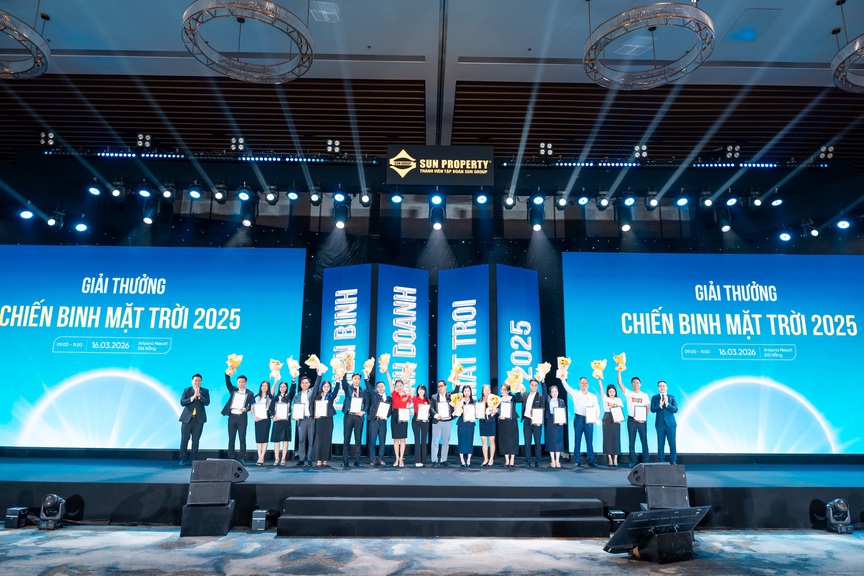Lễ ra quân các dự án trung tâm Đà Nẵng của Sun Property: Khai mở "dòng chảy thời đại"- Ảnh 4. Lễ ra quân các dự án trung tâm Đà Nẵng của Sun Property: Khai mở "dòng chảy thời đại"- Ảnh 4.
