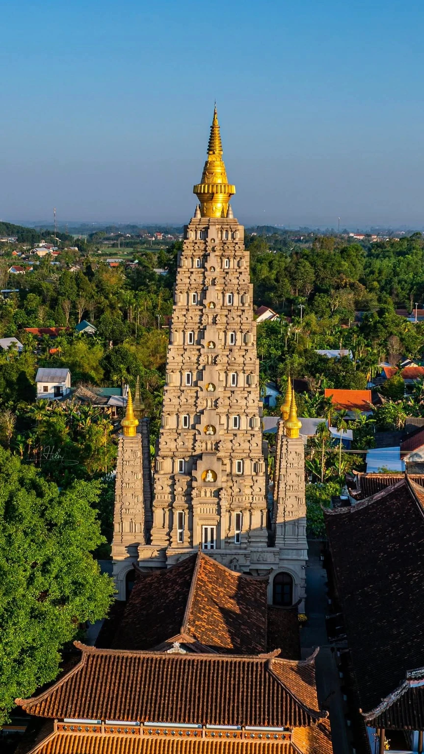 Ngôi chùa sở hữu kiến trúc độc đáo bậc nhất xứ Huế: Giao thoa Nhật - Ấn, địa thế 'sơn thủy hữu tình'- Ảnh 3. Ngôi chùa sở hữu kiến trúc độc đáo bậc nhất xứ Huế: Giao thoa Nhật - Ấn, địa thế 'sơn thủy hữu tình'- Ảnh 3.