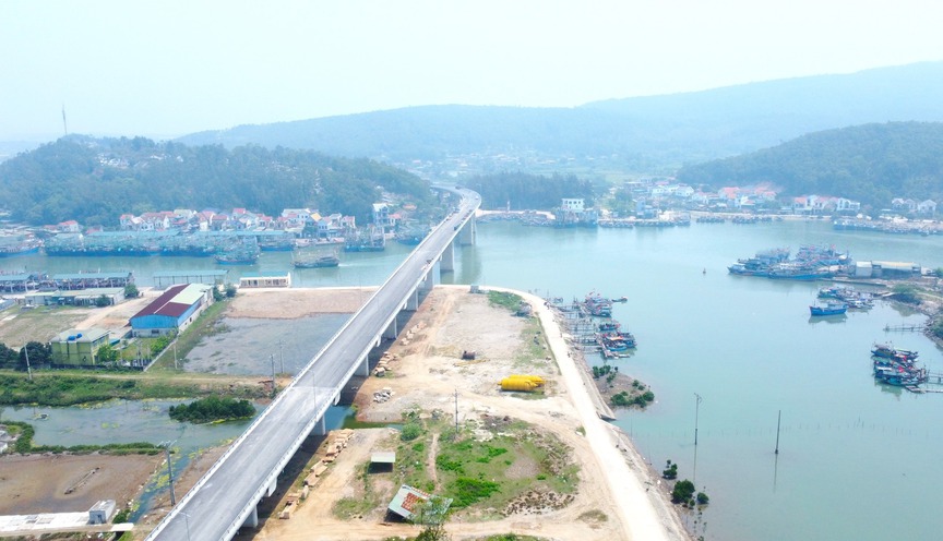 Sắp khánh thành tuyến đường hơn 4.600 tỷ đi ven biển miền Trung- Ảnh 1.