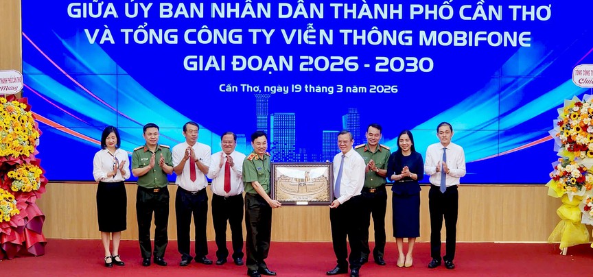 TP. Cần Thơ: Triển khai đồng bộ các trụ cột chuyển đổi số- Ảnh 2.