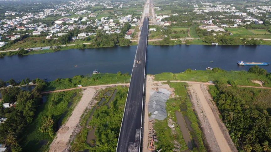 Chỉ vài tháng nữa, chính thức khánh thành cây cầu trọng yếu bắc qua sông Sài Gòn- Ảnh 1.