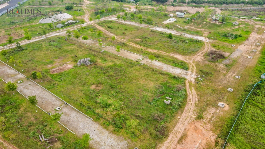 Phú Thọ: Đất trống la liệt, shophouse tiền tỷ vắng bóng người ở khu đô thị Nam Phúc Yên- Ảnh 13.