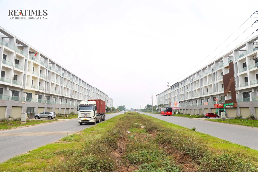 Phú Thọ: Đất trống la liệt, shophouse tiền tỷ vắng bóng người ở khu đô thị Nam Phúc Yên- Ảnh 15.