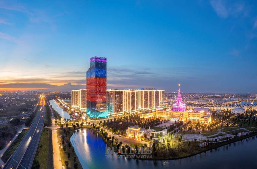 PGS.TS. Trần Đình Thiên: Hà Nội phát triển đến đâu thì tầm vóc đất nước sẽ vươn lên đến đó- Ảnh 3.