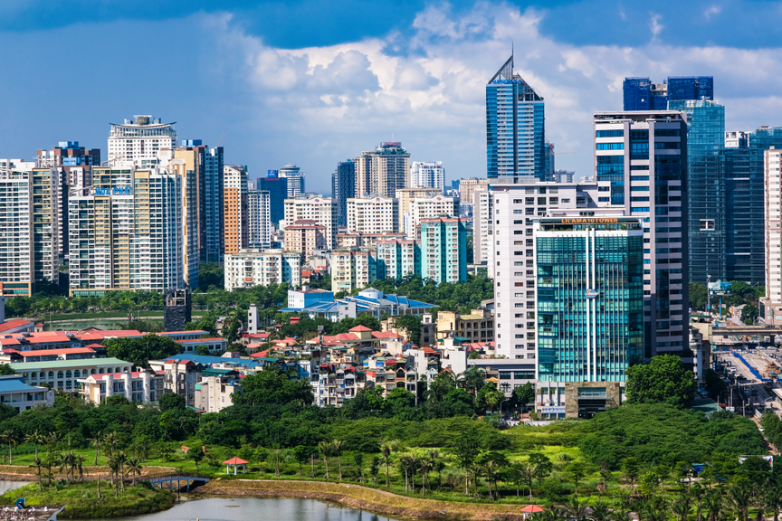 Doanh nghiệp "tay ngang" ồ ạt trở lại đường đua bất động sản- Ảnh 1.