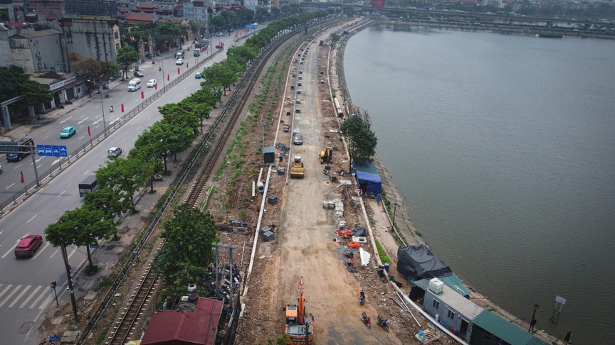 Chỉ nửa tháng nữa, chính thức đưa tuyến đường ven hồ nước tự nhiên lớn thứ 2 Hà Nội vào hoạt động- Ảnh 2.