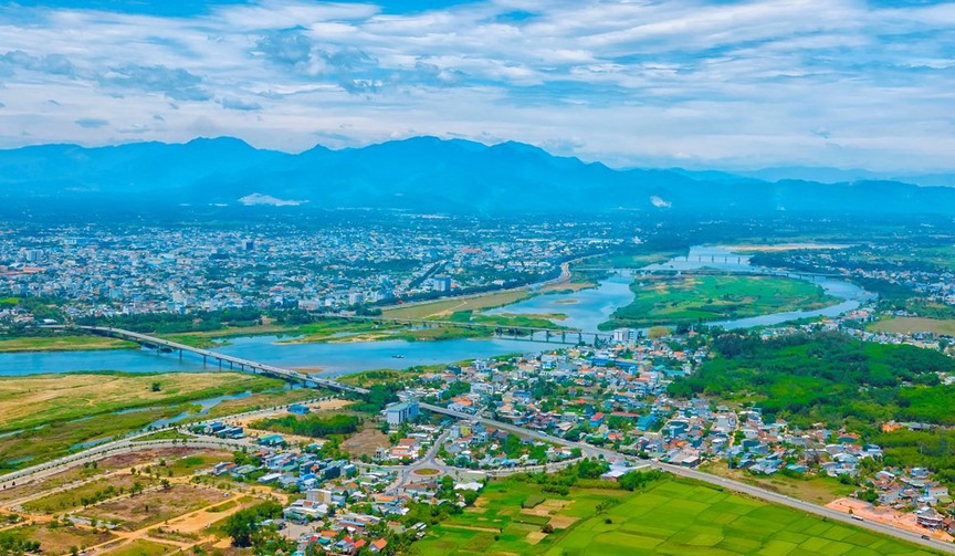 Một tỉnh của Việt Nam muốn 'nắn' lại đường sắt tốc độ cao Bắc - Nam 67 tỷ USD: Bộ Xây dựng nói gì?- Ảnh 1.