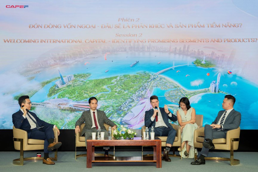 Chuyên gia giải mã lý do nhà đầu tư ngoại tăng tốc “gom” tài sản thực tại Việt Nam giữa biến động toàn cầu- Ảnh 1. Chuyên gia giải mã lý do nhà đầu tư ngoại tăng tốc “gom” tài sản thực tại Việt Nam giữa biến động toàn cầu- Ảnh 1.