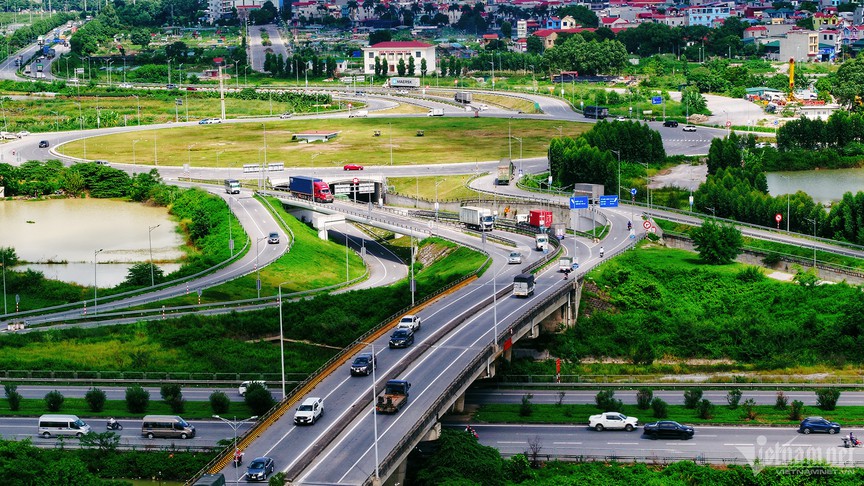 TP tương lai của Việt Nam đang triển khai hạng mục quan trọng tại nút giao 400 tỷ uốn lượn phức tạp nhất miền Bắc- Ảnh 2. TP tương lai của Việt Nam đang triển khai hạng mục quan trọng tại nút giao 400 tỷ uốn lượn phức tạp nhất miền Bắc- Ảnh 2.