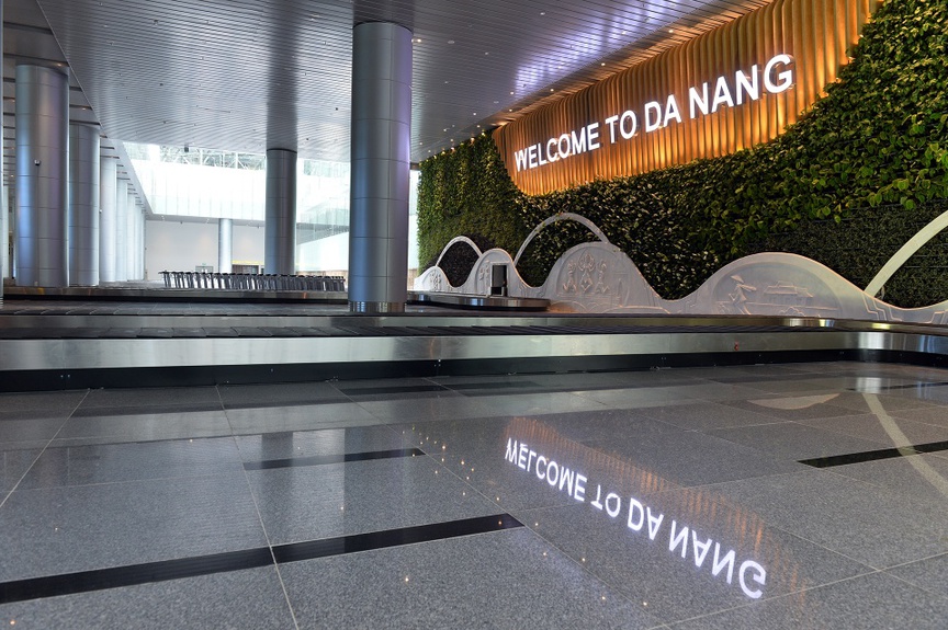 Có gì đặc biệt bên trong nhà ga quốc tế duy nhất Việt Nam giữ chuẩn 5 sao suốt 3 năm liên tiếp?- Ảnh 3. Có gì đặc biệt bên trong nhà ga quốc tế duy nhất Việt Nam giữ chuẩn 5 sao suốt 3 năm liên tiếp?- Ảnh 3.