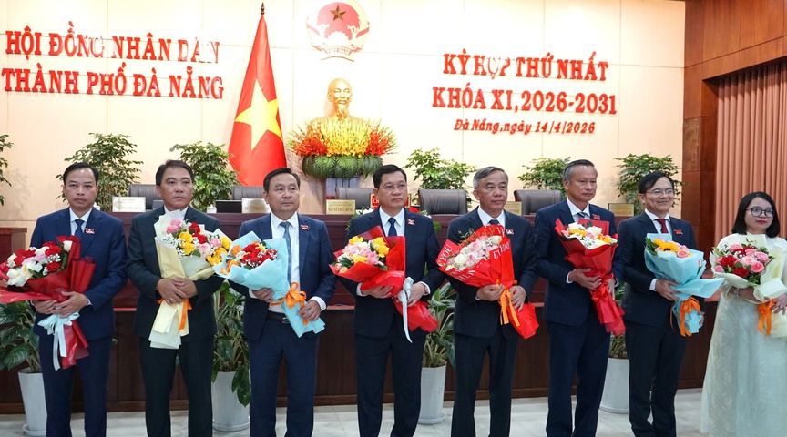 Ông Nguyễn Đức Dũng tiếp tục được tín nhiệm bầu giữ chức Chủ tịch HĐND TP. Đà Nẵng- Ảnh 2. Ông Nguyễn Đức Dũng tiếp tục được tín nhiệm bầu giữ chức Chủ tịch HĐND TP. Đà Nẵng- Ảnh 2.