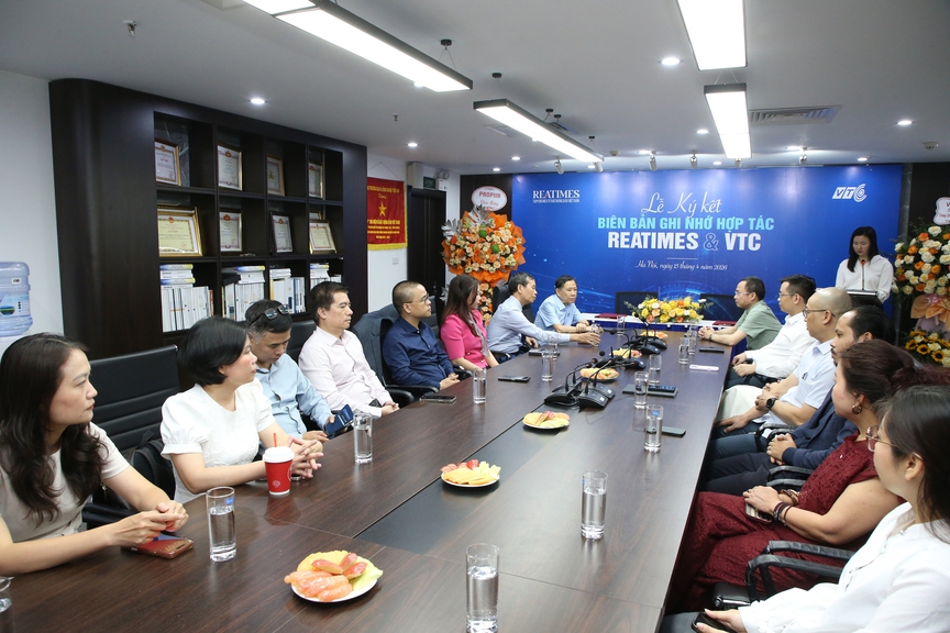 Công bố quyết định thành lập và bổ nhiệm cán bộ Trung tâm Nghiên cứu - Xúc tiến M&A Bất động sản- Ảnh 1. Công bố quyết định thành lập và bổ nhiệm cán bộ Trung tâm Nghiên cứu - Xúc tiến M&A Bất động sản- Ảnh 1.