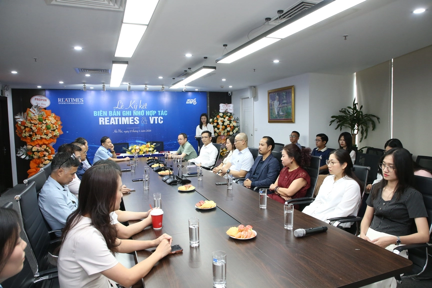 Tạp chí điện tử Bất động sản Việt Nam công bố quyết định thành lập và bổ nhiệm cán bộ Trung tâm Dịch vụ Sản xuất Nội dung Số- Ảnh 1.