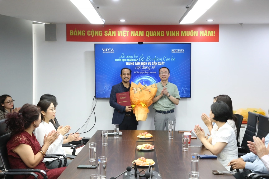 Tạp chí điện tử Bất động sản Việt Nam công bố quyết định thành lập và bổ nhiệm cán bộ Trung tâm Dịch vụ Sản xuất Nội dung Số- Ảnh 4.