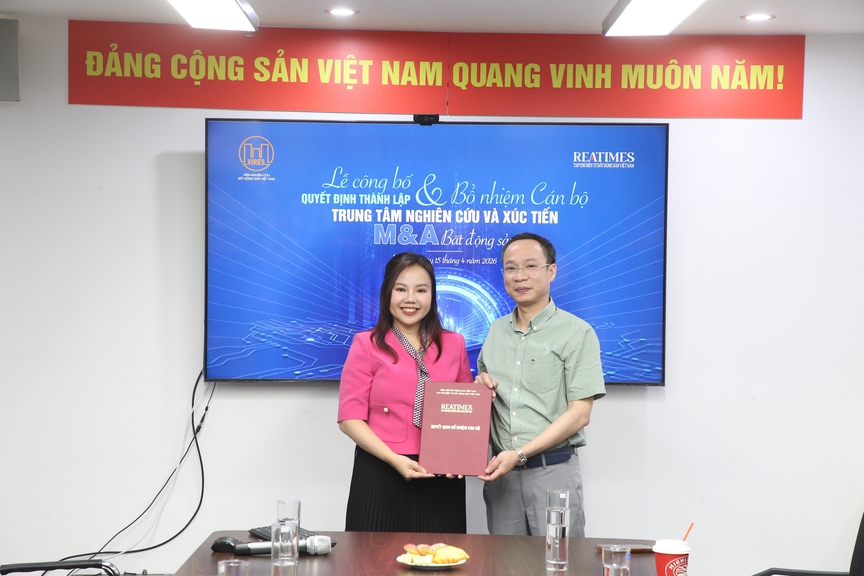 Công bố quyết định thành lập và bổ nhiệm cán bộ Trung tâm Nghiên cứu - Xúc tiến M&A Bất động sản- Ảnh 5. Công bố quyết định thành lập và bổ nhiệm cán bộ Trung tâm Nghiên cứu - Xúc tiến M&A Bất động sản- Ảnh 5.