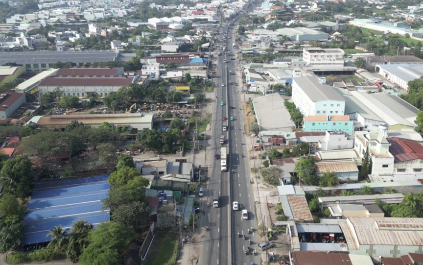 Tuyến quốc lộ dài nhất Việt Nam sắp được mở rộng lên gấp đôi, vốn đầu tư khoảng 11.000 tỷ- Ảnh 2. Tuyến quốc lộ dài nhất Việt Nam sắp được mở rộng lên gấp đôi, vốn đầu tư khoảng 11.000 tỷ- Ảnh 2.