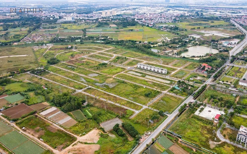 Giá đất nền Hà Nội "hạ nhiệt", giao dịch vẫn lao dốc: Ai đang "ôm hàng"?- Ảnh 1.