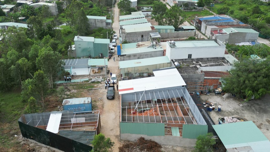 TP.HCM: Phường Phước Thắng lên tiếng về loạt vi phạm lấn chiếm đất công, xây dựng trái phép- Ảnh 1.