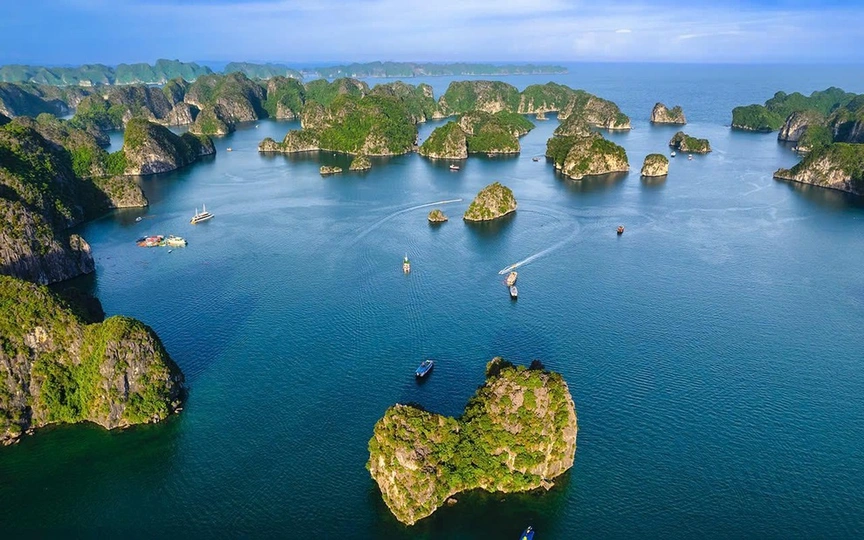 Chính thức mở tuyến du lịch kết nối 2 vịnh biển đẹp nhất miền Bắc- Ảnh 2.