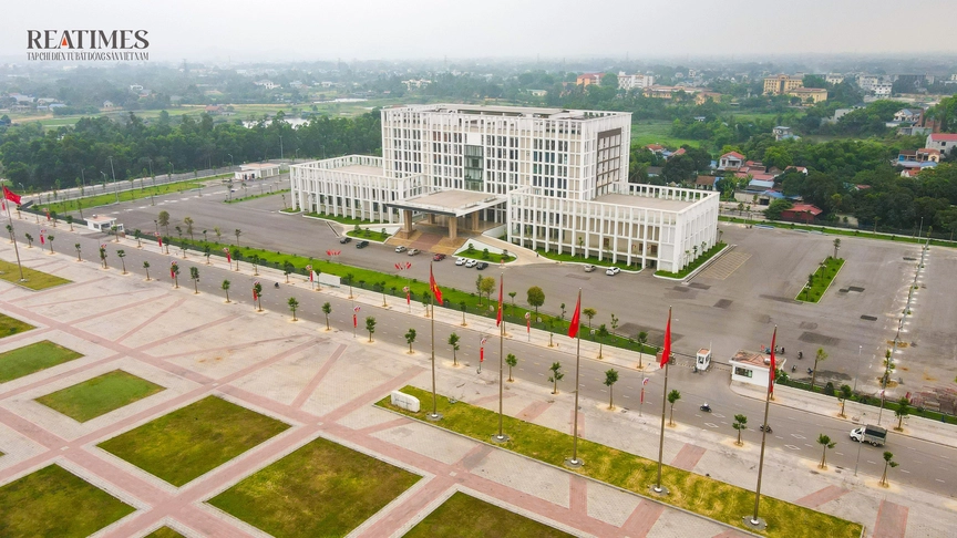 Thái Nguyên: "Ăn ké" nhiều tiện ích bên ngoài, shophouse Square City vẫn vắng người ở- Ảnh 10.