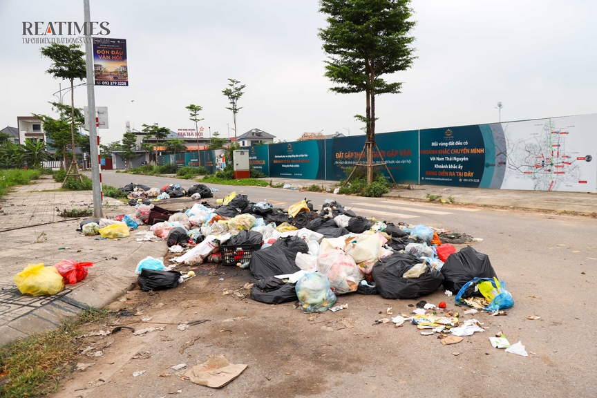 Thái Nguyên: "Ăn ké" nhiều tiện ích bên ngoài, shophouse Square City vẫn vắng người ở- Ảnh 13.