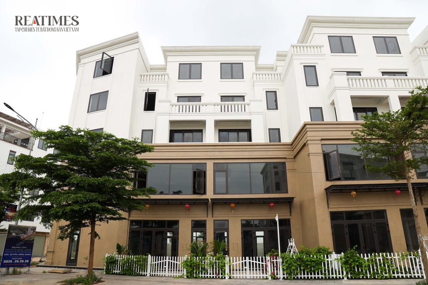 Thái Nguyên: "Ăn ké" nhiều tiện ích bên ngoài, shophouse Square City vẫn vắng người ở- Ảnh 15.