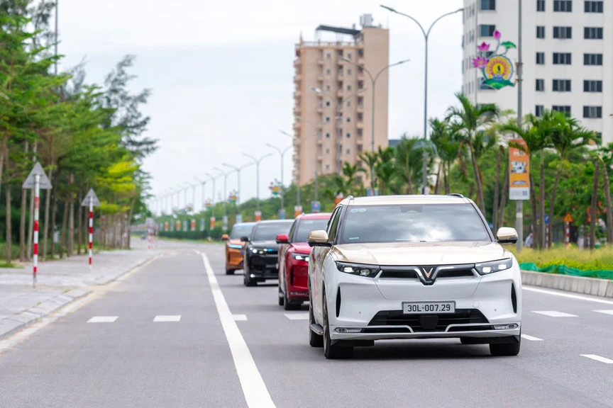 Vì sao VinFast VF 9 được giới doanh nhân ưu tiên hàng đầu cho hành trình dài?- Ảnh 2.