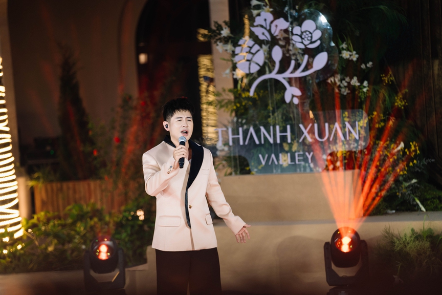 Show thời trang dành riêng cho Thanh Xuan Valley từ NTK Phan Đăng Hoàng- Ảnh 2.