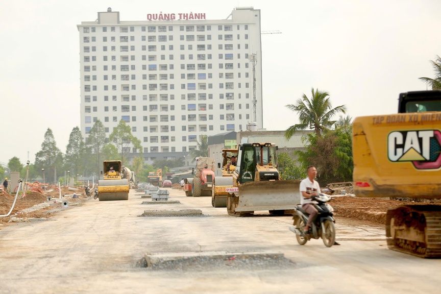 Cận cảnh công trường dự án Aeon Mall Thanh Hóa hơn 4.000 tỷ đồng đang thi công rầm rộ- Ảnh 8.