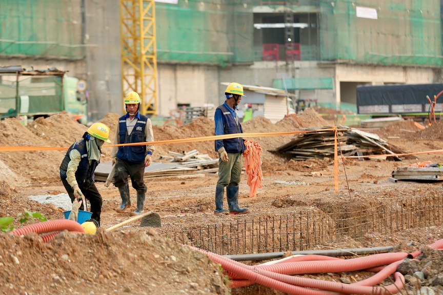 Cận cảnh công trường dự án Aeon Mall Thanh Hóa hơn 4.000 tỷ đồng đang thi công rầm rộ- Ảnh 6.