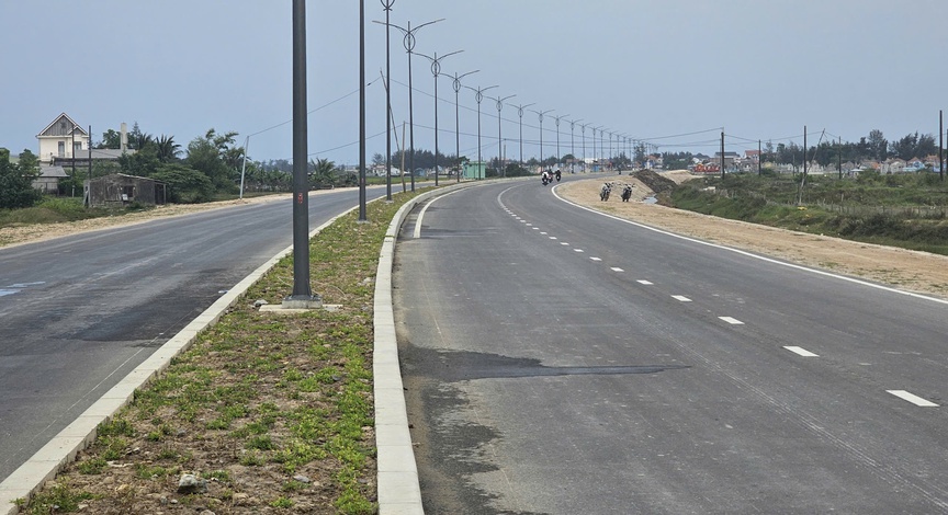 TP. Huế: Cầu vượt biển Thuận An sẵn sàng thông xe dịp 30/4- Ảnh 4.