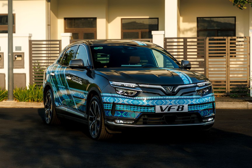 “Xe gia đình phải cỡ này mới chuẩn”: Khách hàng Việt giải thích tại sao VinFast VF 8 Eco là lựa chọn an toàn và tiện nghi nhất hiện nay- Ảnh 2.