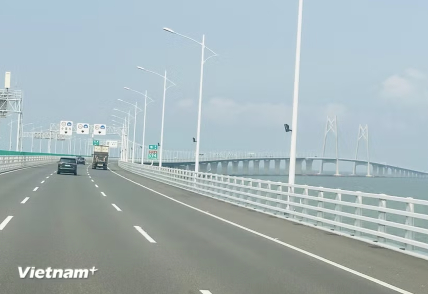 Siêu cầu vượt biển lớn nhất thế giới: Sự kết hợp giữa 3 hợp phần cầu - đảo - hầm, được làm từ 20.000m2 ván tre, nối liền 3 vùng đất- Ảnh 2.