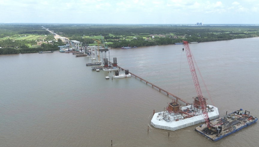 Chỉ vài ngày nữa, chính thức khai thác cầu vượt sông 4.000 tỷ xóa bỏ toàn bộ các bến phà lâu đời, nối thông 2 tỉnh thành miền Tây- Ảnh 2.