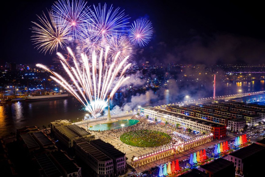 Dồn dập sự kiện dịp lễ 30/4, Vinhomes Royal Island hút khách, kích hoạt hệ sinh thái kinh doanh- Ảnh 2.