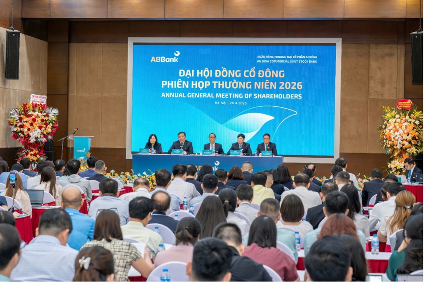 ĐHĐCĐ ABBank 2026: Mục tiêu lợi nhuận 4.500 tỷ đồng, tăng vốn lên hơn 20.000 tỷ, lộ trình niêm yết HOSE từ quý IV/2026 - Ảnh 2.