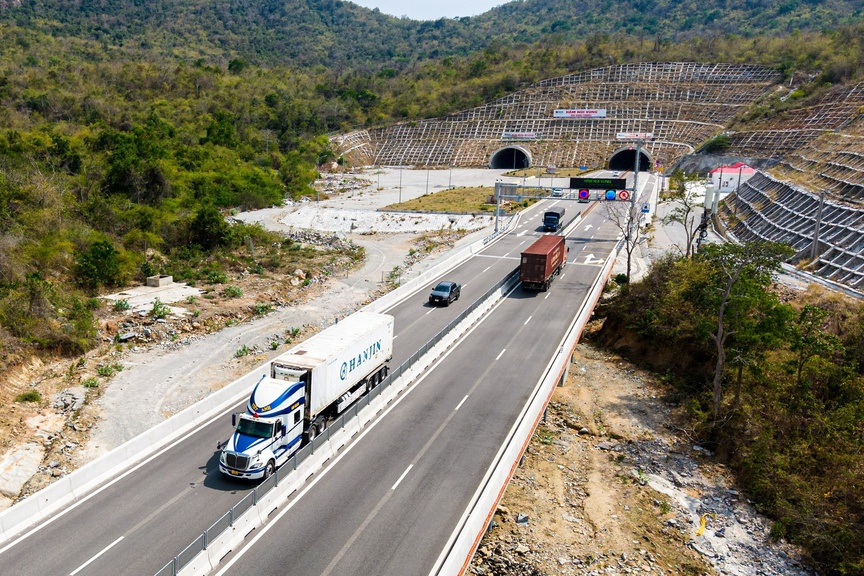 Cao tốc gần 9.000 tỷ của liên danh Tập đoàn Đèo Cả báo tin vui sau 2 năm vận hành- Ảnh 2.