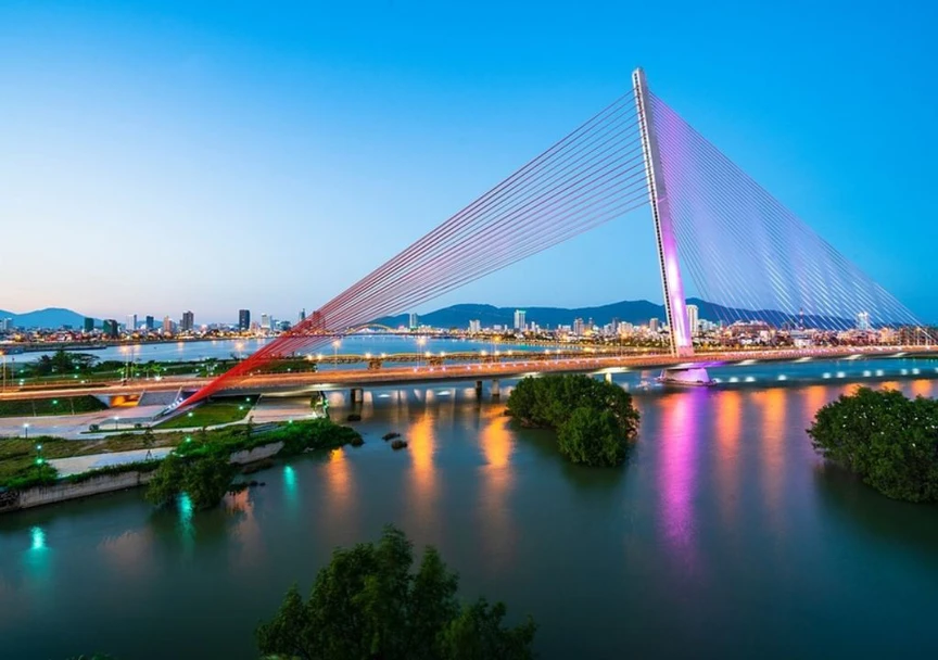 Cầu dây văng nghiêng 12 độ lớn nhất Đông Nam Á tại Việt Nam: Mang tên nữ anh hùng xứ Quảng, có khả năng chịu lực 32.000 tấn- Ảnh 4. Cầu dây văng nghiêng 12 độ lớn nhất Đông Nam Á tại Việt Nam: Mang tên nữ anh hùng xứ Quảng, có khả năng chịu lực 32.000 tấn- Ảnh 4.