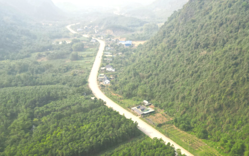Sắp hoàn thành tuyến đường kết nối trực tiếp 2 ngôi chùa lớn nhất Việt Nam- Ảnh 1. Sắp hoàn thành tuyến đường kết nối trực tiếp 2 ngôi chùa lớn nhất Việt Nam- Ảnh 1.