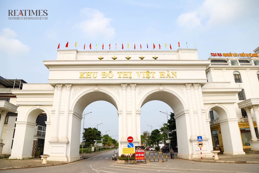 Thái Nguyên: Đất trống trải dài, shophouse đầy cỏ dại tại khu đô thị Việt - Hàn- Ảnh 4.